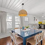 Steps To Crescent Beach 4Br2Ba Sleeps 10