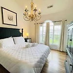 Vacational Stylish Condo At Magnolia Place Mb