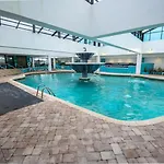 New Oceanview Landmark, King Bed, Handicap, Pools!