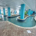 New Oceanview Landmark, King Bed, Handicap, Pools!