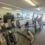 New Oceanview Landmark, King Bed, Handicap, Pools!