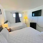 Meridian Great Ocean View Condo On The Beach Pool