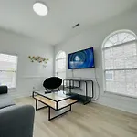 Nice And Cozy 1Br Condo At Magnolia Place
