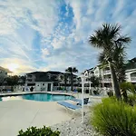 First Floor Gorgeous Condo In Myrtle Beach