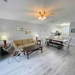 Super Comfortable Condo In Center Of Myrtle Beach