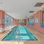 Spacious Oceanfront 2 Bedroom Suite - Sleeps 8! - Roxanne Towers Unit 406