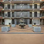 Coastal Retreat - 2Br Condo - 4-Min Walk To Beach Condo