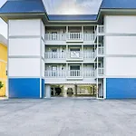 On-The-Beach Escape Oceanfront In Surfside!