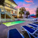 Sea Breeze Getaway-2Nd Row In Surfside
