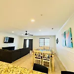 The Best Location Amazing Ocean View 7Br Pool
