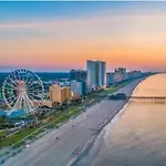 2 Minutes Walk To Ocean From This 1Bd Condo Within Resort With Lots Of Amenities