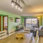 Walk To Ocean Condo With 3 Pools In Myrtle Beach