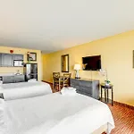 Pools And Spas Beachfront Studio At Landmark Resort