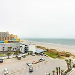 Pools And Spas Beachfront Studio At Landmark Resort