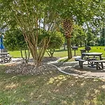 Luxury Golf Condo With Pool Access, Near The Ocean And Broadway At The Beach,
