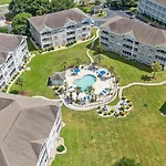 Luxury Golf Condo With Pool Access, Near The Ocean And Broadway At The Beach,