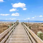 2Minstobeach - Heatedpvtpool - Beach Gear - Games Galore