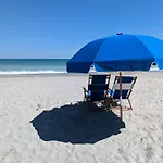 Spacious Home - 2Minwalktobeach - Heatedpvtpool - Beachgear - Gamesgalore