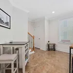 3Br 3Ba Townhouse One Block From The Beach