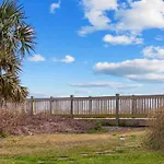 3Br 3Ba Townhouse One Block From The Beach