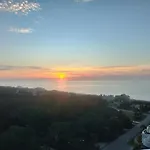 Spacious Luxurious 2B2B Ocean View Condo Sleeps 8