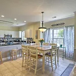 Condo With Patio About 2 Miles To Myrtle Beach Boardwalk!