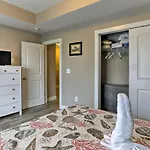 Myrtle Beach Home With Pool Access - Walk To Beach!