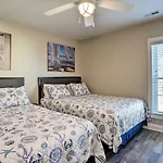 Spacious Murrells Inlet Hub With Pool, Walk To Shore