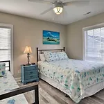 Spacious Murrells Inlet Hub With Pool, Walk To Shore