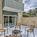 Modern Townhome - 2 Blocks To Myrtle Beachfront!