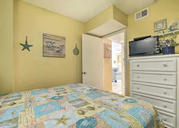Dreamy Beach Condo With Views And Amenity Access!
