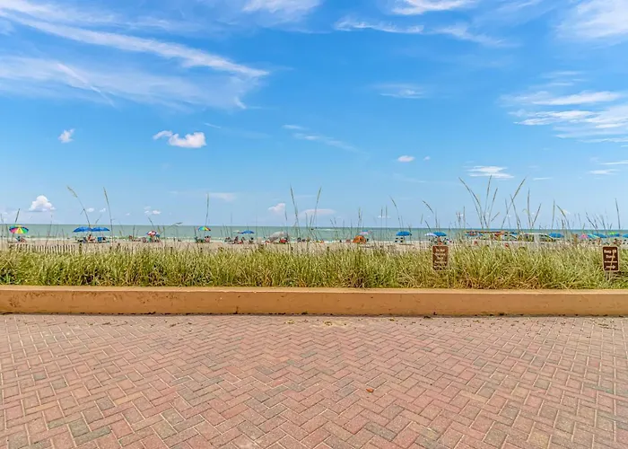 Direct Ocean Front King Suite! Sea Mist Resort 20102 - Perfect For 2-4 Guests!