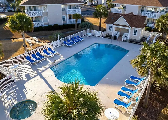 North Myrtle Beach Condo About 1 Mi To Beach!