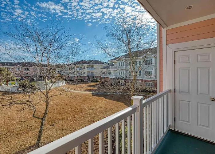 Beach, Golf, Relax: Myrtle Condo