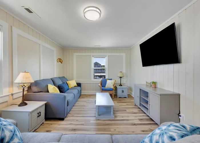 200 Steps To Ocean! North Myrtle Beach Upper Duplex Unit, Pet Friendly!