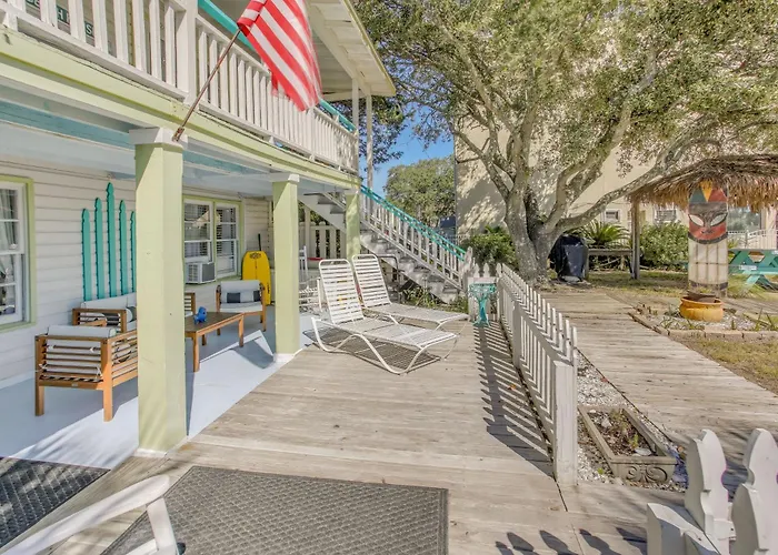 Coastal Cottage With Ocean View Walk To Pier