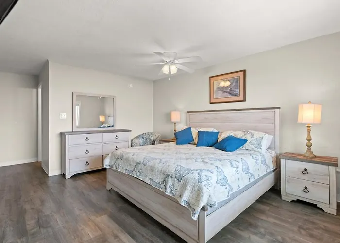 Blue Mist Villas Unit 301 Is A 3Rd Floor Oceanfront Condo In Cherry Grove Nmb