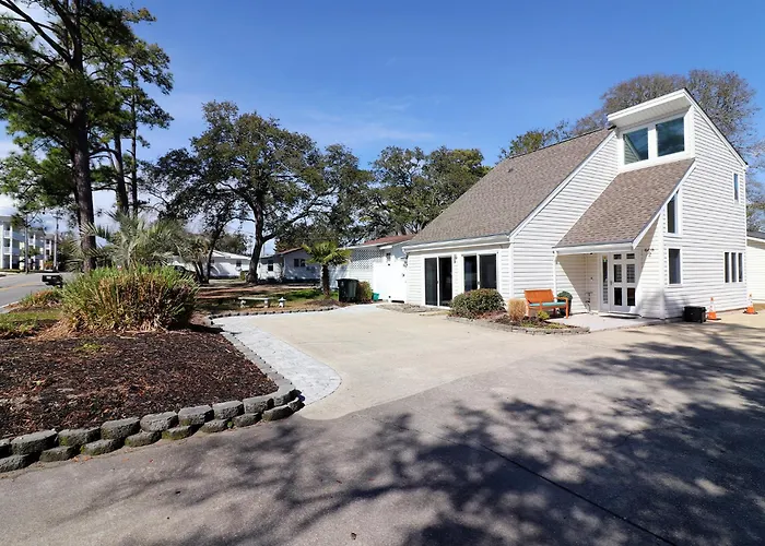 Shello Chalet, A Quiet Home Close To The Beach