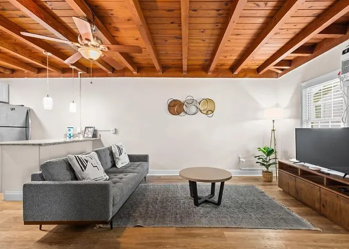 Unique Designed 2Br With Parking