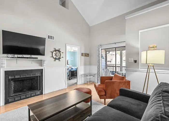203D Gbr Beautifully Remodeled 4 Bed 3 Bath In Surfside