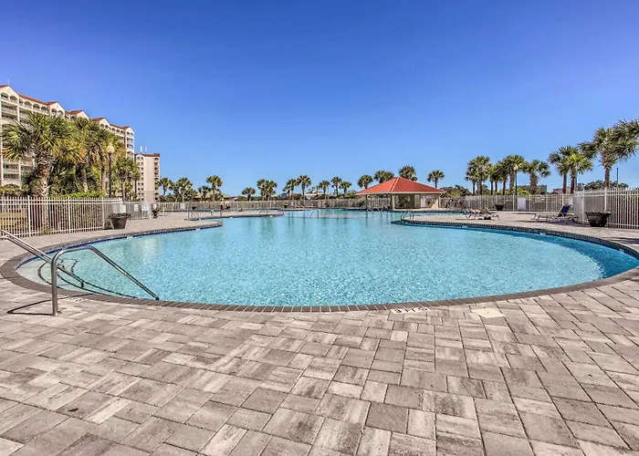 Barefoot Resort Condo Pool, Golf, And Beach!