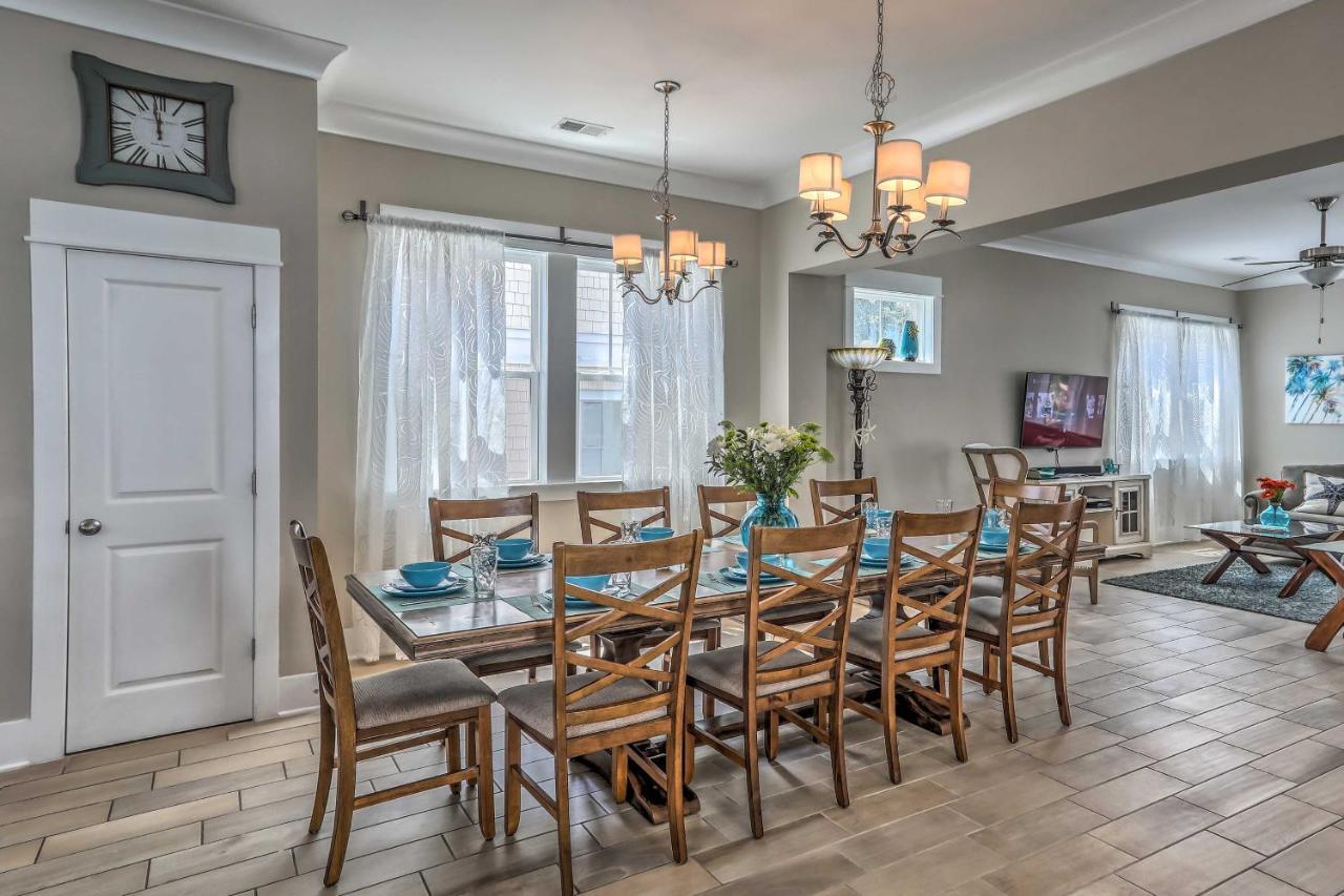 Breezy Myrtle Getaway, 1 Block To Beach! Holiday home *