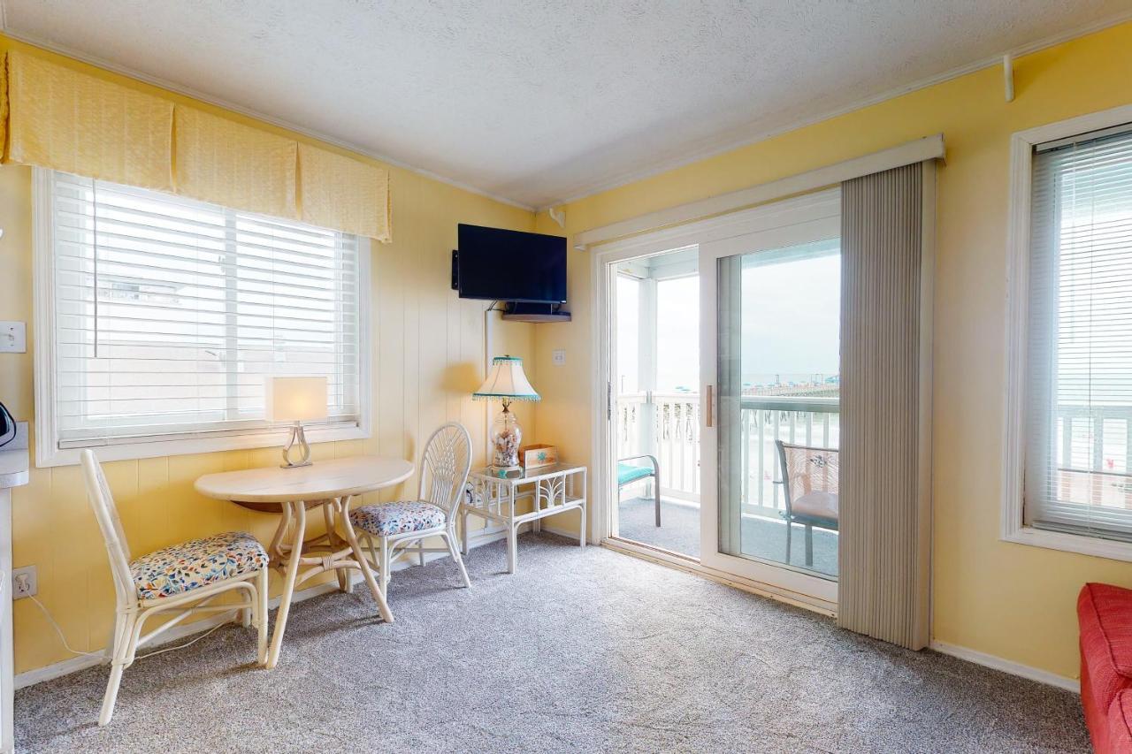 Beachfront Blessing Apartment
