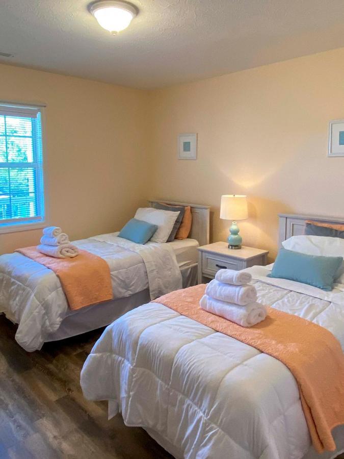 Apartment Golf And Beach Retreat - River Oaks Amenities *