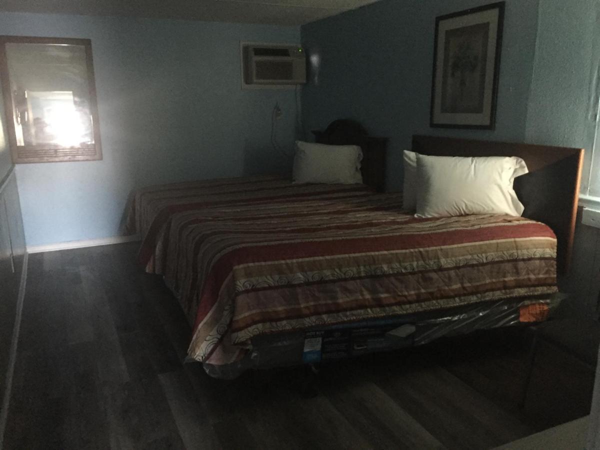 Crepe Myrtle Hotel