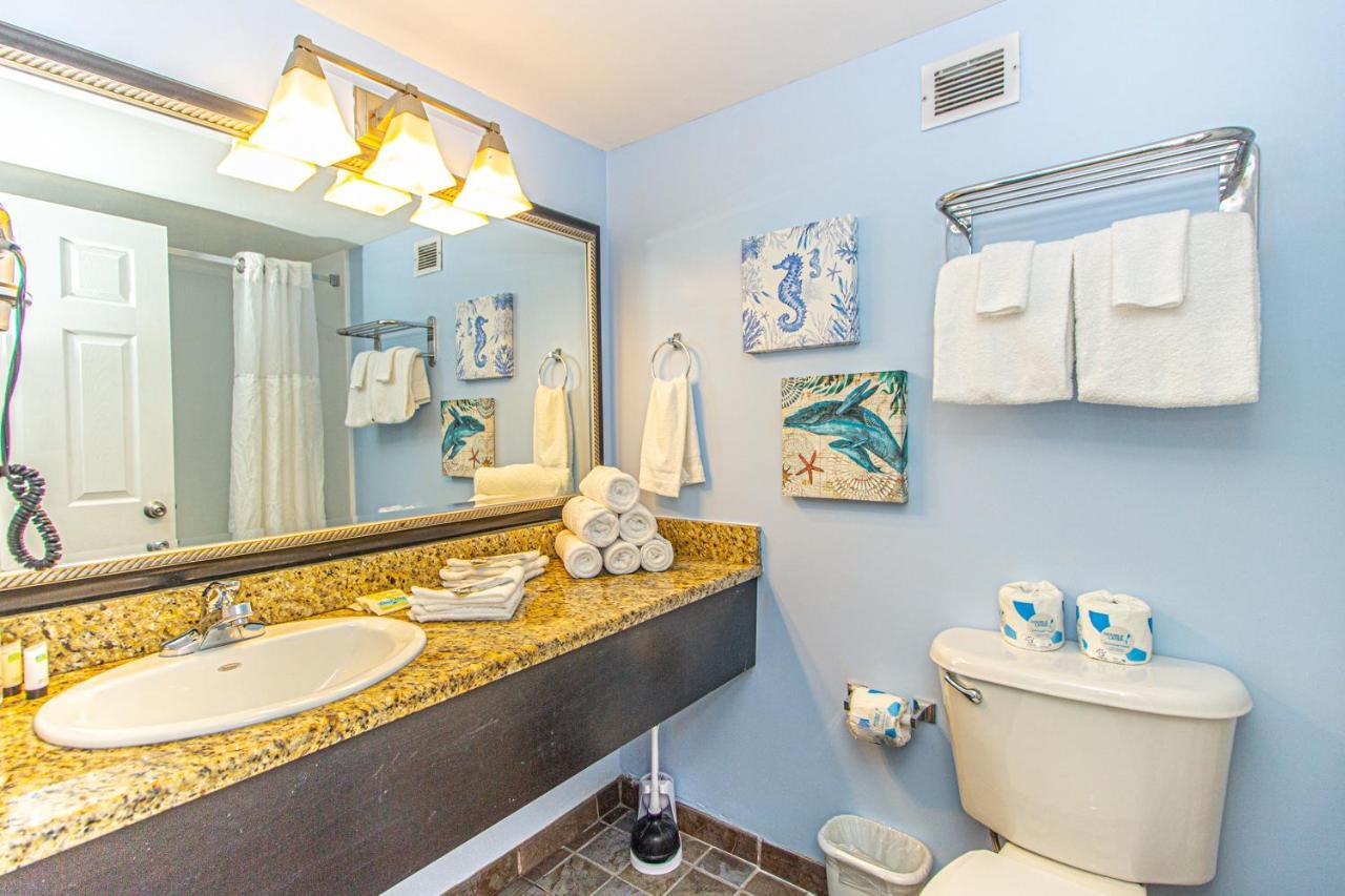 Oceanview King - Fully Updated! - Landmark 715 - Great Views! Sleeps 4 Holiday home