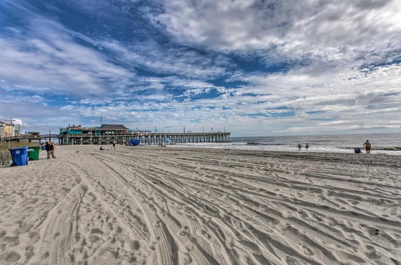 Beachy With Pool Access And Steps To Boardwalk! Apartment