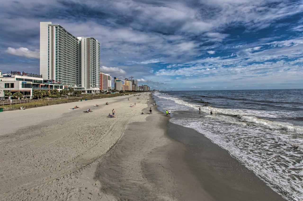 Beachy With Pool Access And Steps To Boardwalk!