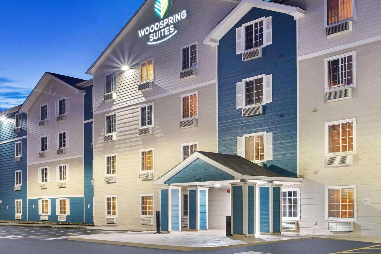 Hotel Woodspring Suites 2*