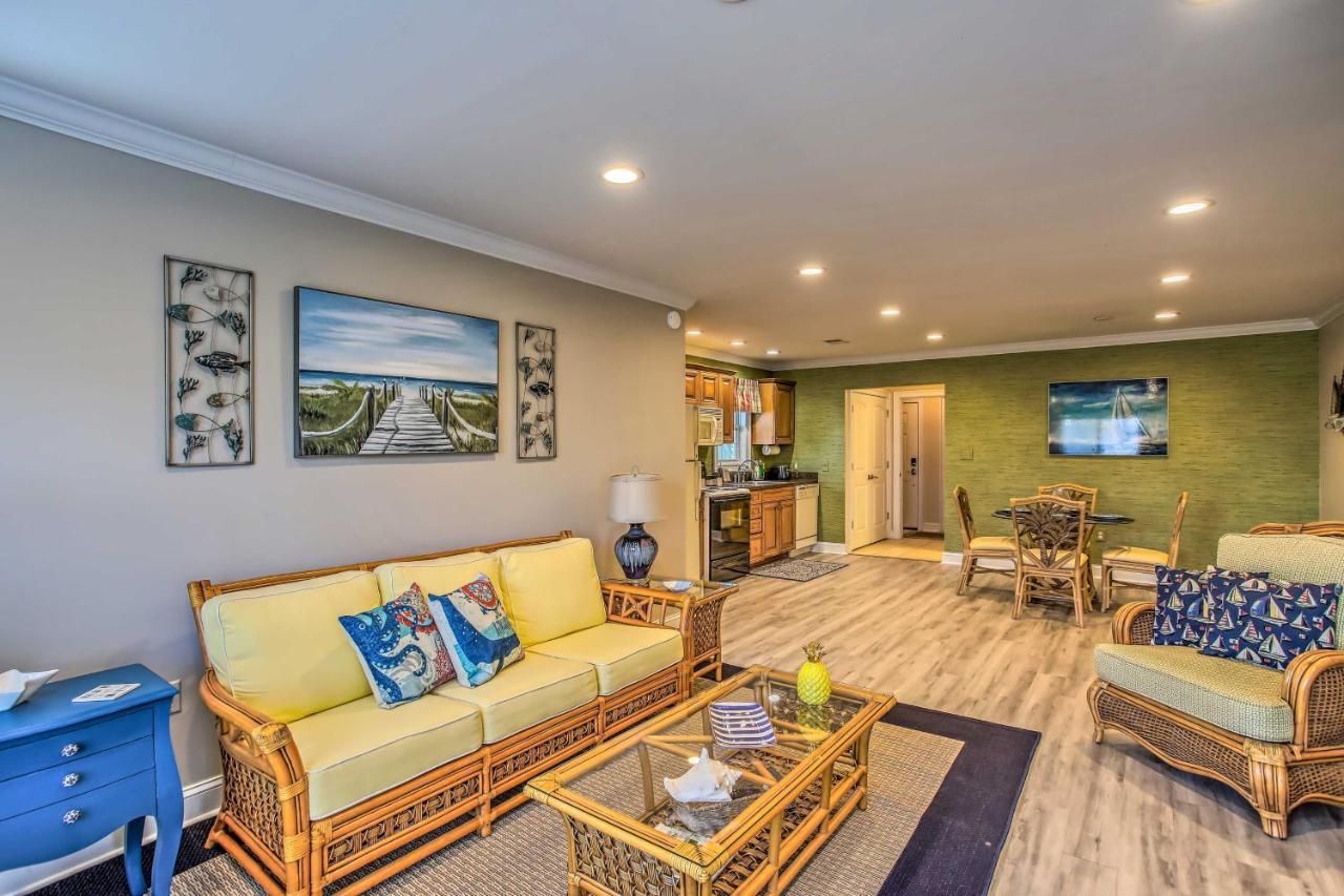 Holiday home With Deck 1 Mi To Surfside Access!